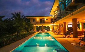 Funny Wave Guest House